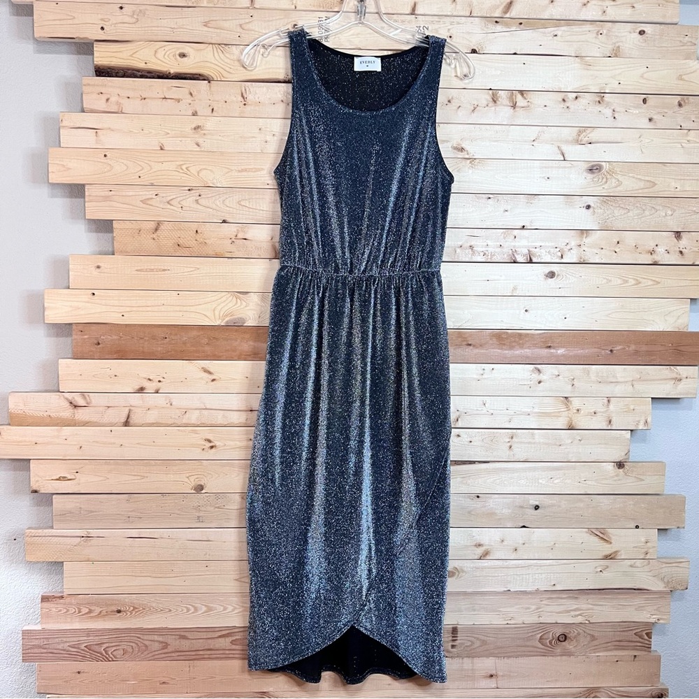 EVERLY Metallic Black CrewNeck Sleeveless Maxi Dress NWOT size M
